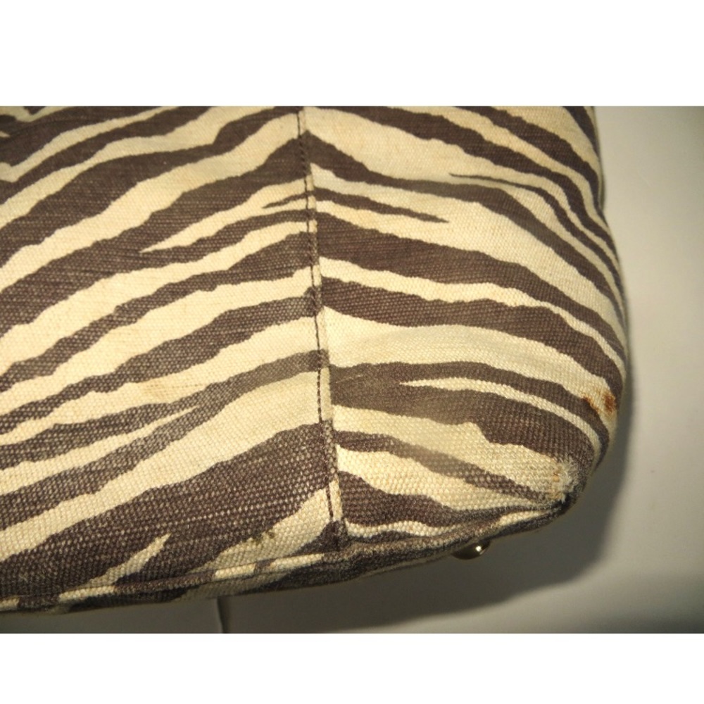 MICHAEL KORS BAG. - Picture 3 of 4